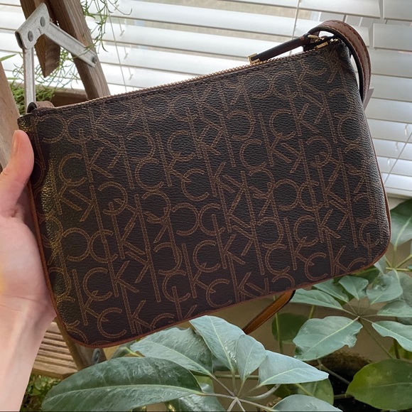 Calvin Klein NWT Leather Purse - Picture 2 of 8